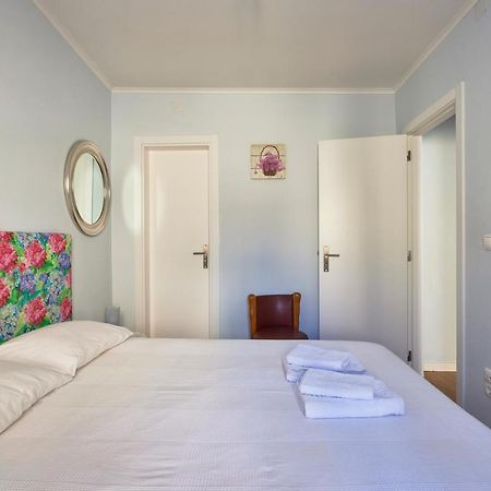 Elegant Riverview Apartment In Historical Lisboa Extérieur photo