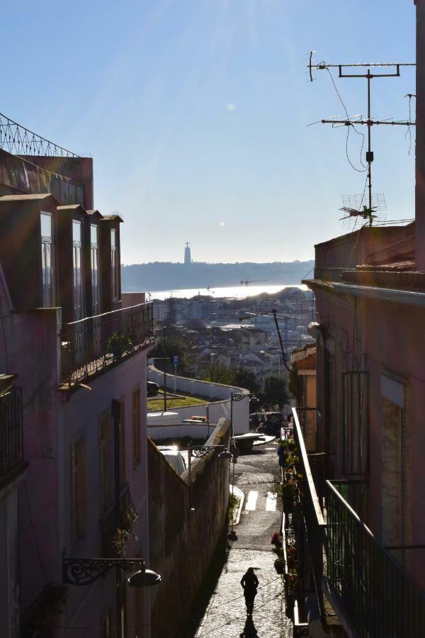 Elegant Riverview Apartment In Historical Lisboa Extérieur photo