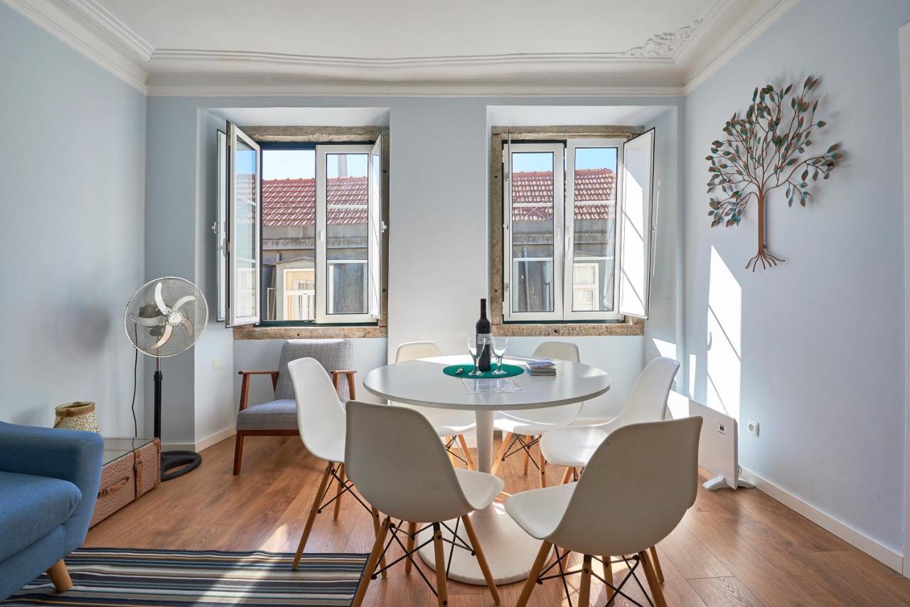 Elegant Riverview Apartment In Historical Lisboa Extérieur photo