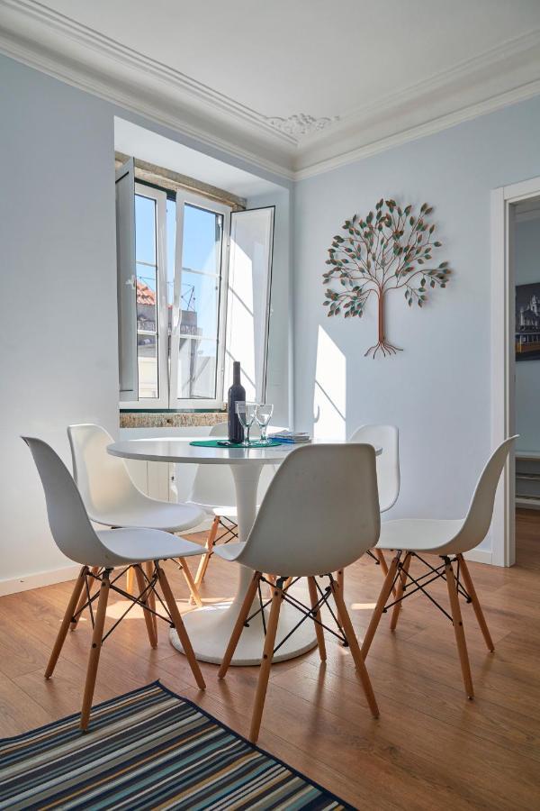 Elegant Riverview Apartment In Historical Lisboa Extérieur photo