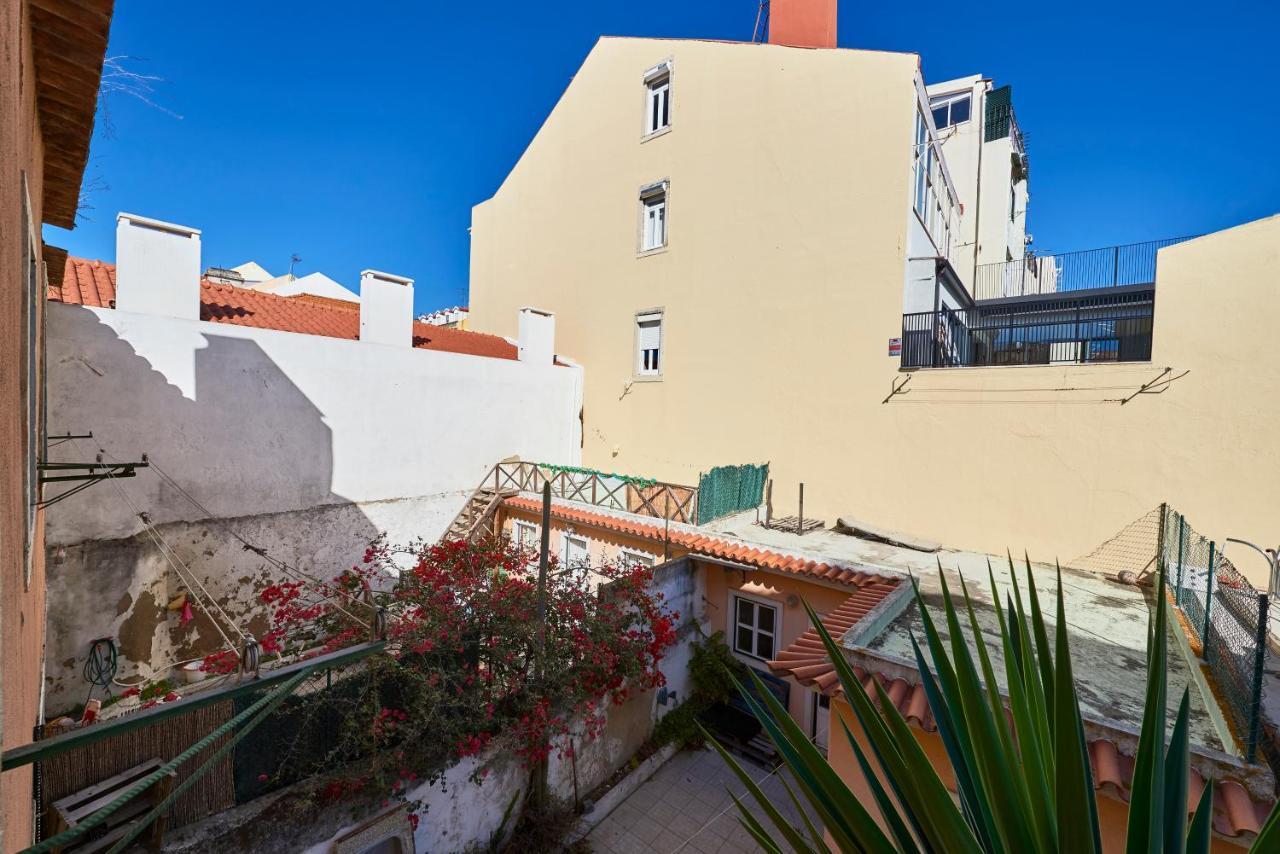 Elegant Riverview Apartment In Historical Lisboa Extérieur photo